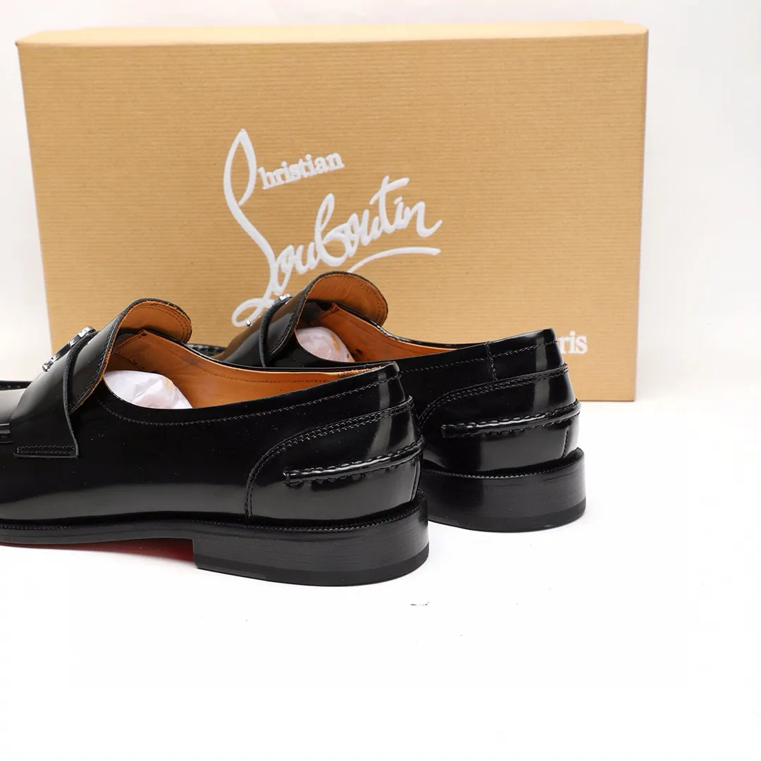 Batch 1,080 yuan 💰••New real shots••CL～High-end men’s 👔casual•loafers with red soles! ••🆑Genuine and top-quality goods from original orders ••✅💯 Purchase goods from top-quality original orders! Original imported patterned cowhide ➕Imported cowhide lining ➕Cowhide feet ➕Original leather outsole~🉑️Feel free to compare the authentic ones! Size: 38-44 (45.46.47 can be customized)